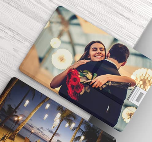 Custom USB Drive with Digital Gift Card" Digital gift card loaded onto a personalized USB drive, blending tech and thoughtful gifting